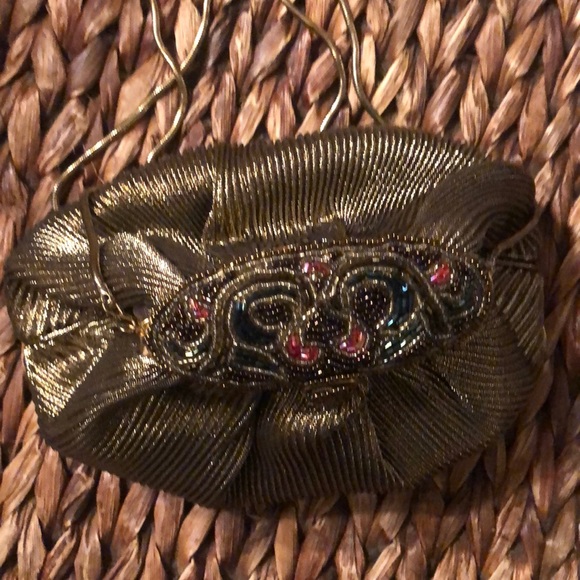 Vintage Le Regale Lamé fabric w/beaded top closure - Picture 4 of 7